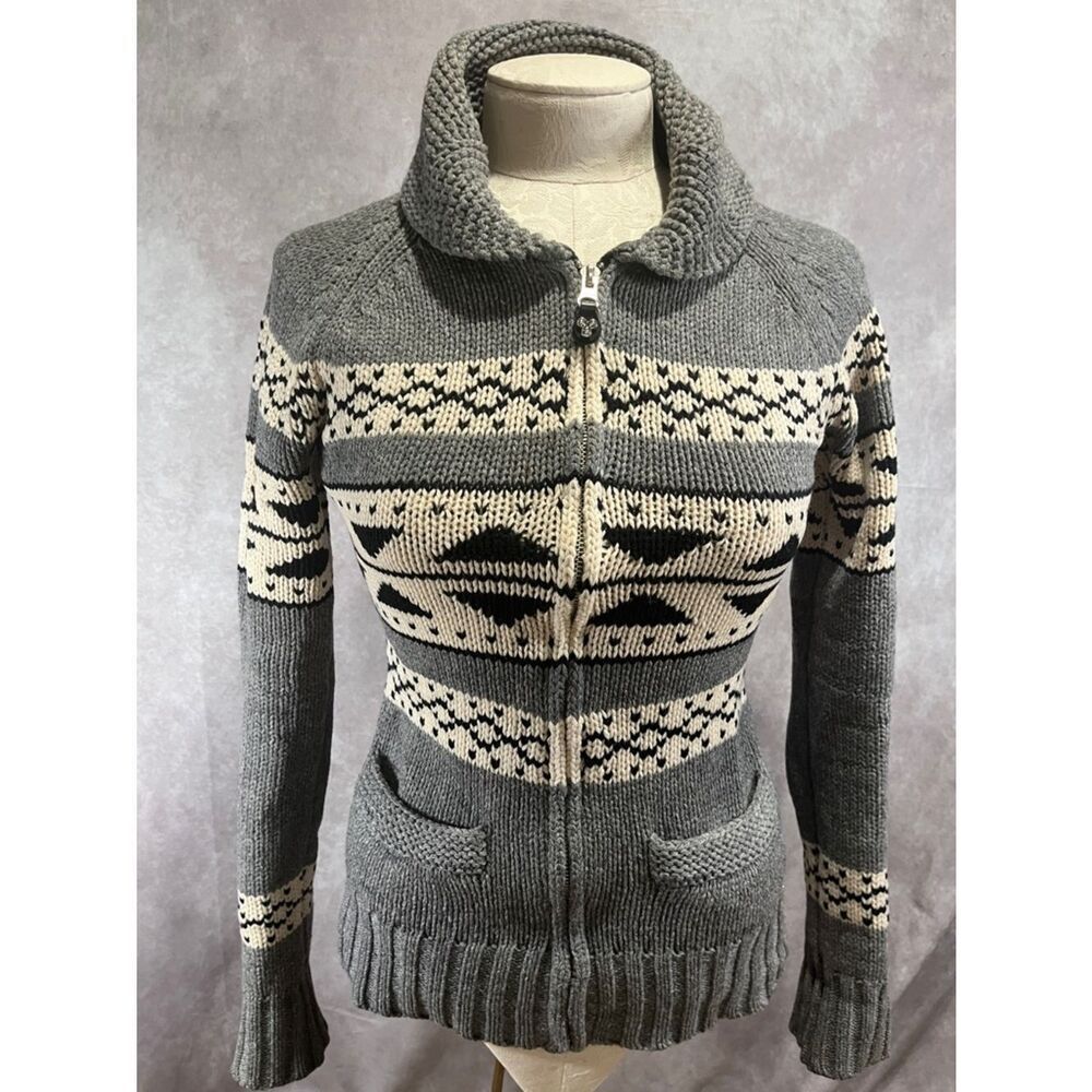 TNA Aritzia Gray and Cream Patterned Zip-Up Cardigan